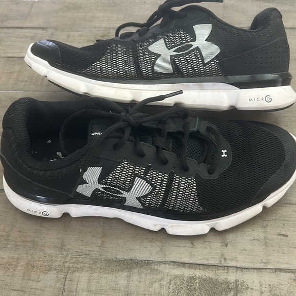 Under Armour Shoes - UNDER ARMOUR MICRO G Sneakers SPEED SWIFT I WILL Lightweight Black/White size 8